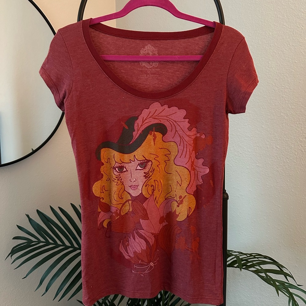 Graphic tee